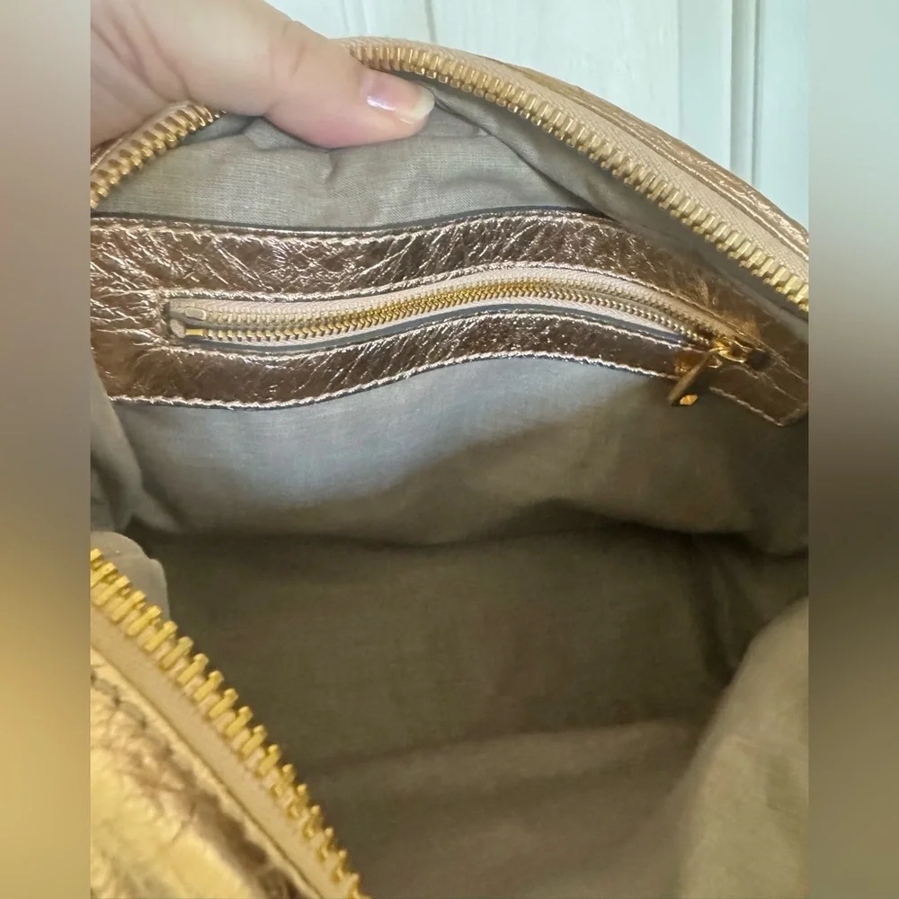 Marc Jacobs rose gold metallic quilted handbag - Picture 3 of 14